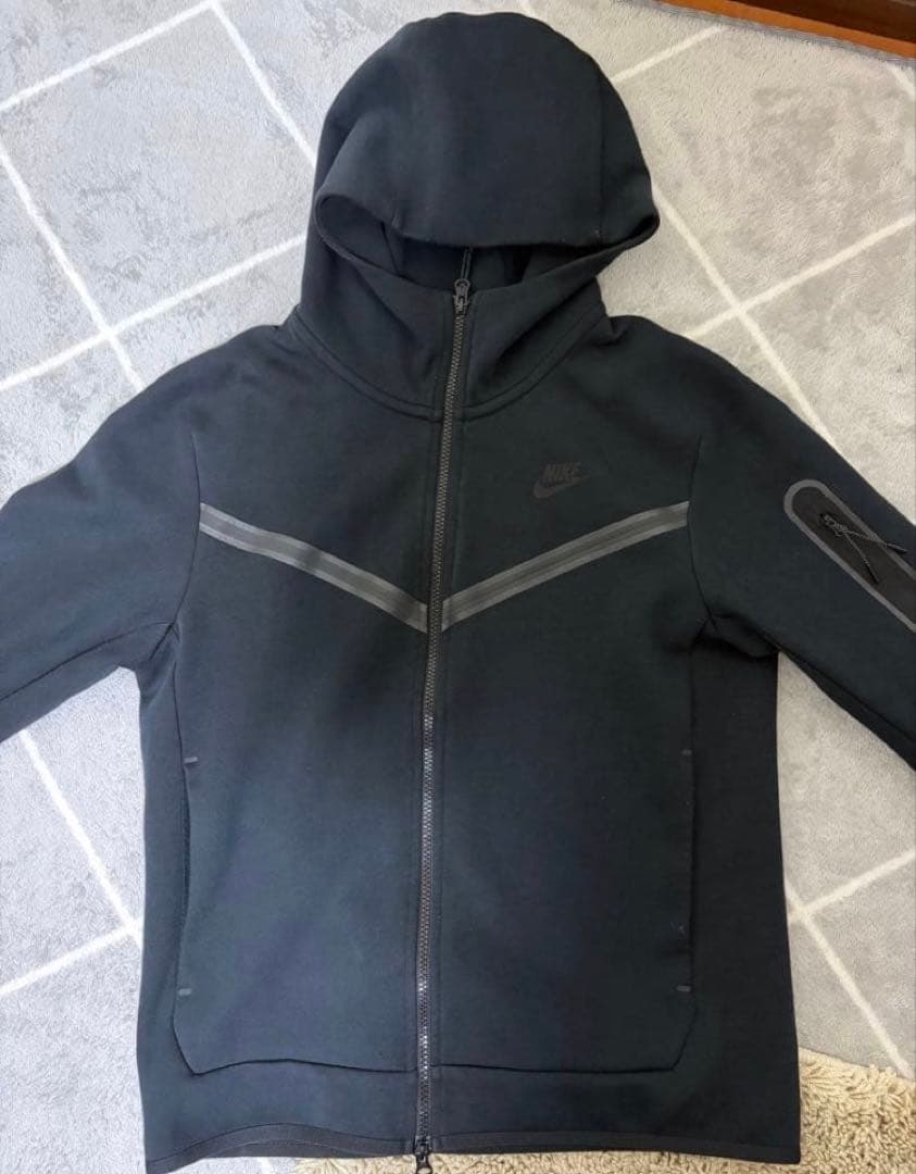 『希少』　Nike 旧テックフリース　上のみ　Mサイズ 正規品　早い者勝ち