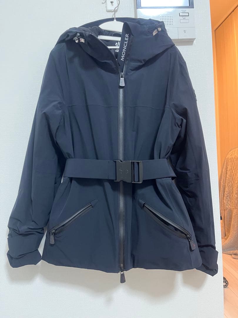 MONCLER ネイビー フードジャケット