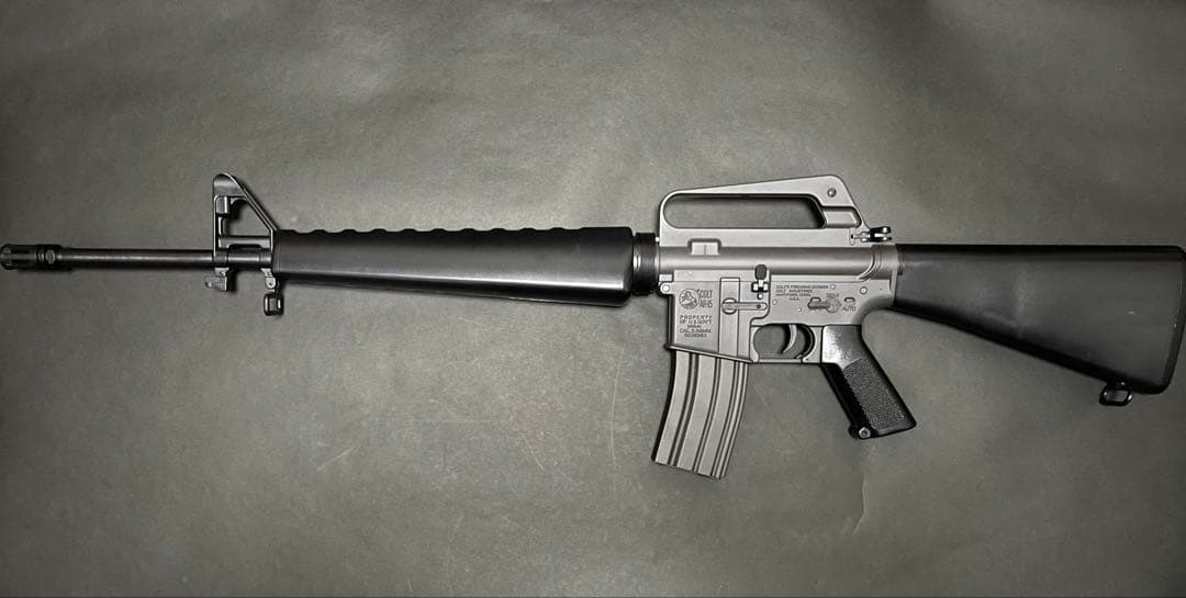 東京マルイ M16A1 電動ガン 可変HOP-UP 充電器/バッテリー付