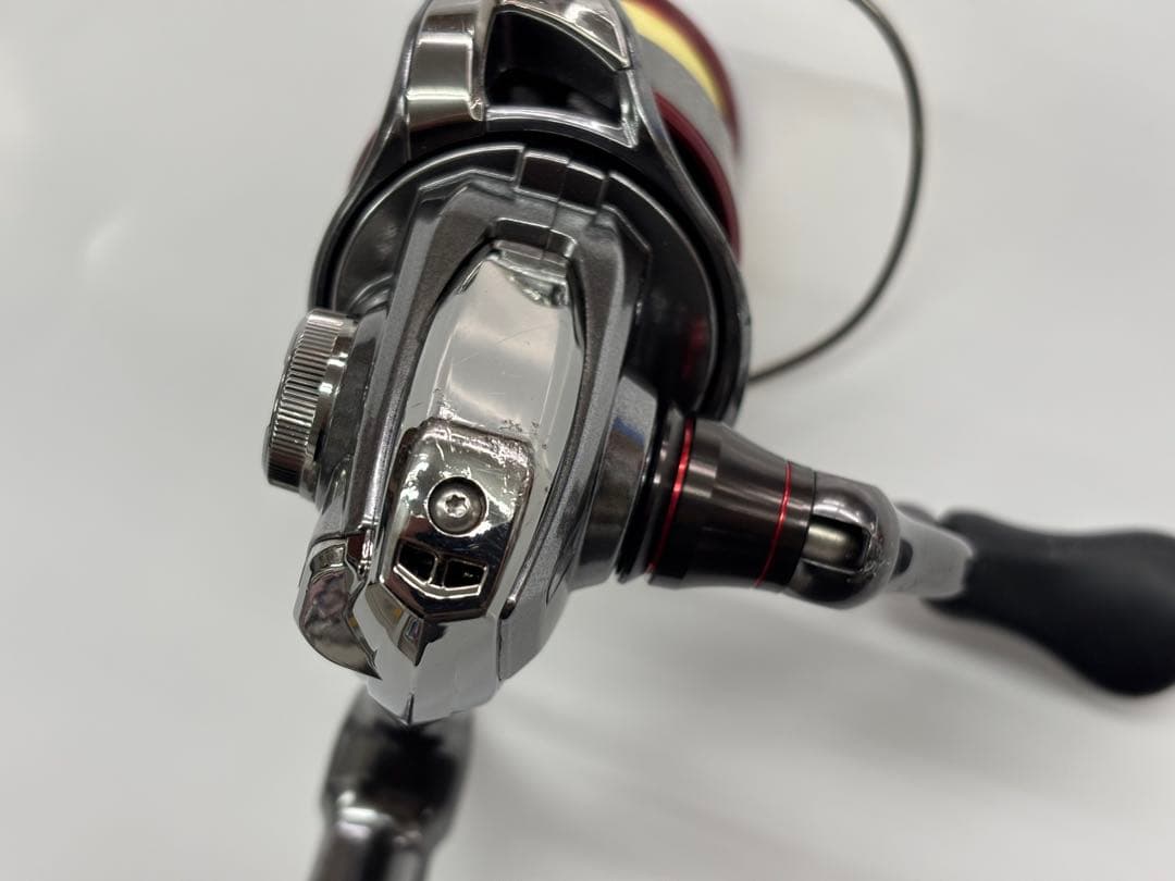 中古　シマノ　16ストラディックCI4＋2500S スピニングリール