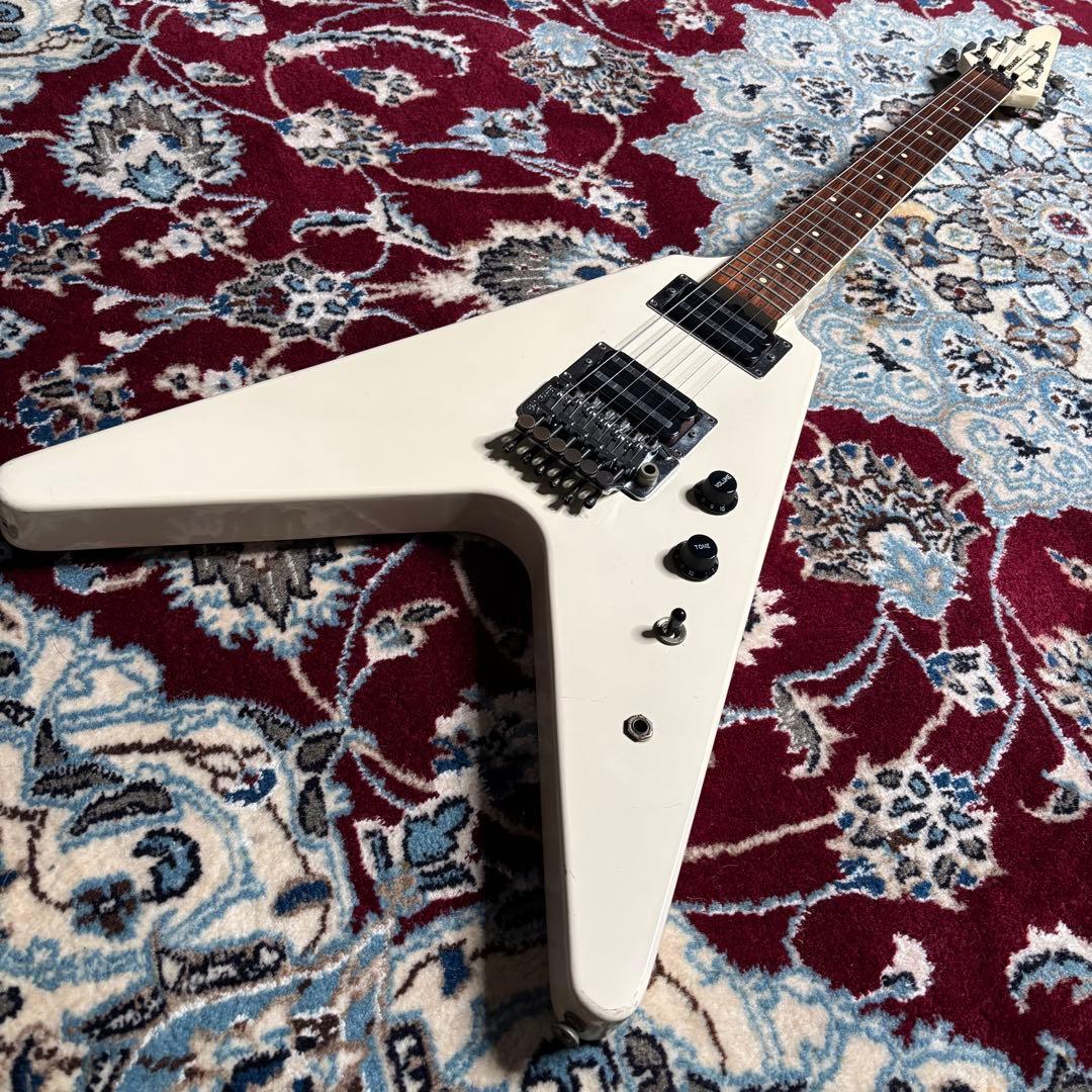 レア　Fernandes BSV-70 フライングV ホワイト　ヴィンテージ