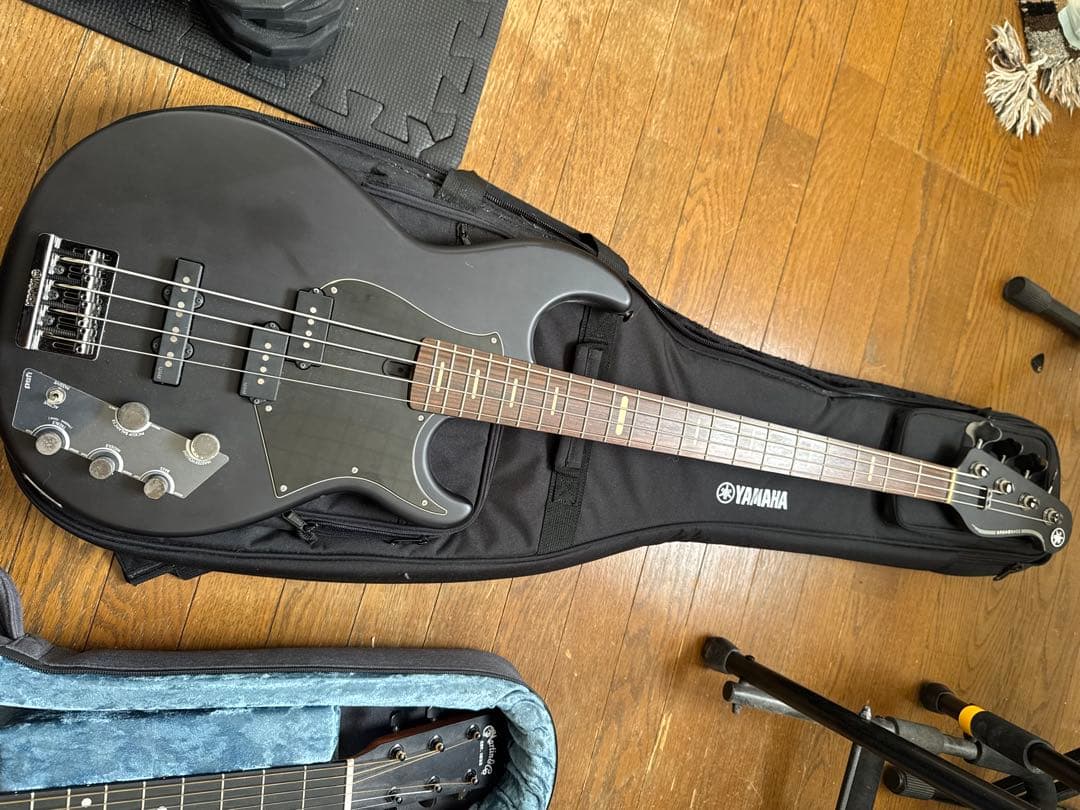 Yamaha bb734a ベース