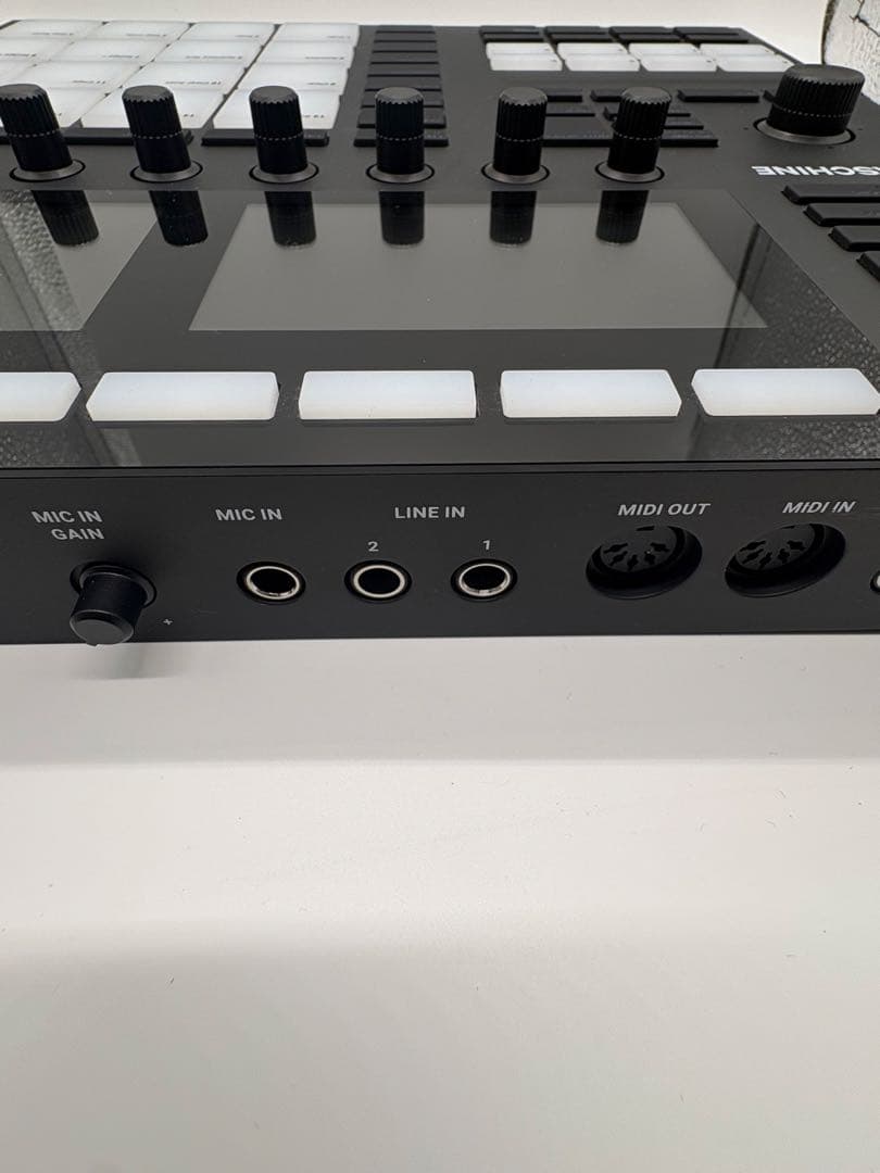 MASCHINE MK3 トランスファーID 付き　 ほぼ未使用