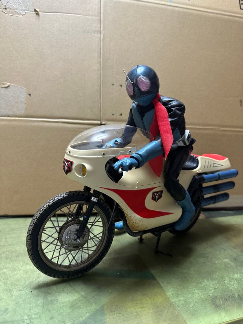 リアルアクションヒーローズ DX 仮面ライダー旧1号 & サイクロン号