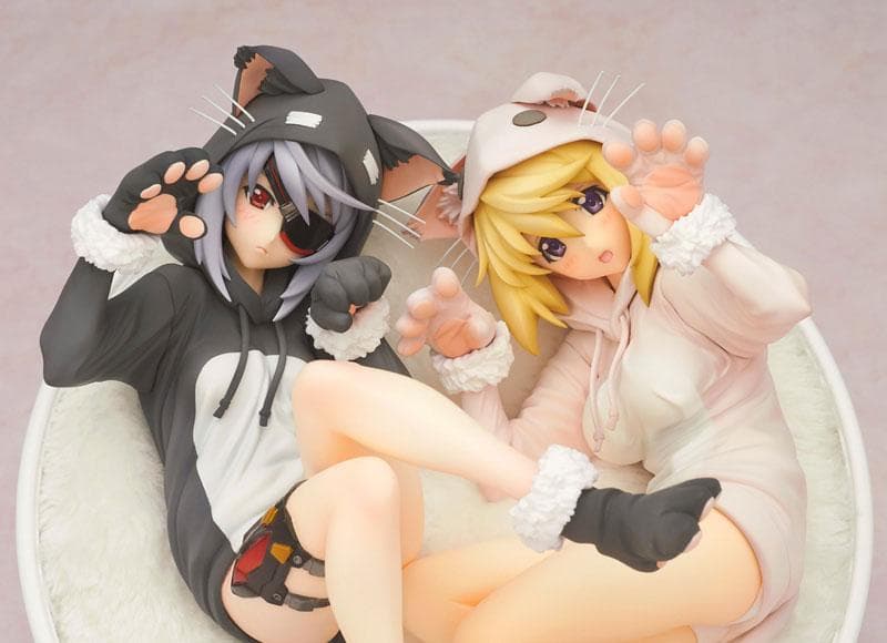 〈インフィニット・ストラトス〉 ラウラ＆シャル ネコミミパジャマ