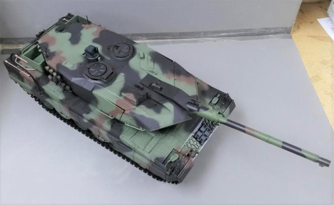 1/16サイズ戦車ラジコン　ドイツレオパルド　ヘンロン3889-1基板7.0新型