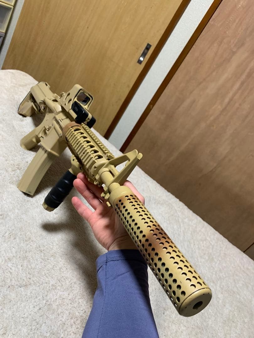 東京マルイ 次世代電動ガン M4A1 CQB-R カスタム付 属品多数