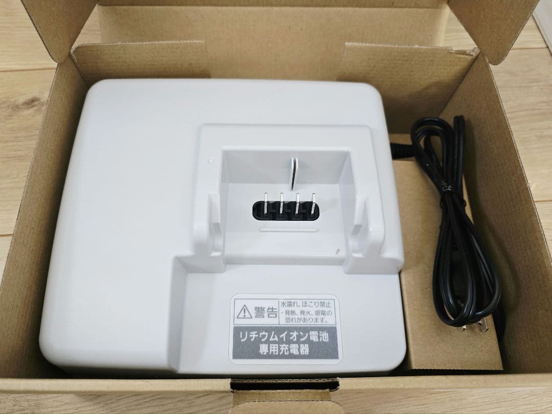 Panasonic NKJ061 バッテリー充電器