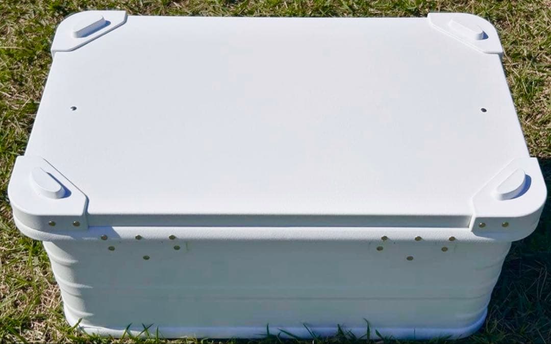 マットホワイト　スタッキング コンテナボックス　30l アウトドア　限定1点