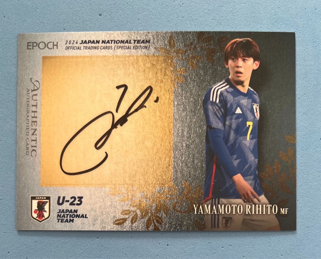 EPOCH 2024 サッカー日本代表 直筆サインカード 山本理仁