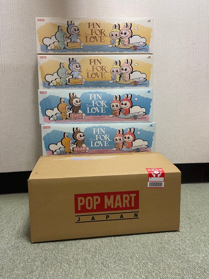 POP MART PIN FOR LOVE 2セット