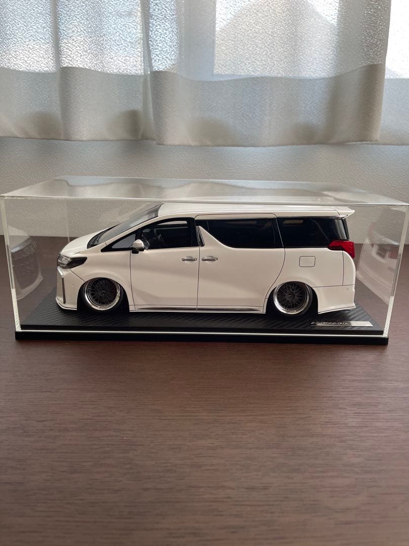 イグニッションモデル トヨタ アルファード H30W 1/18 カスタム
