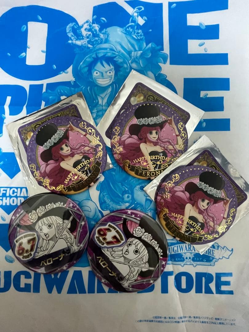 ONE PIECEペローナぬいぐるみ缶バッジアクスタなど