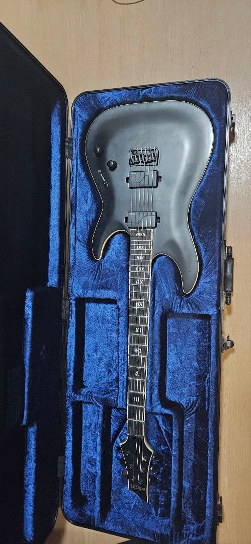 ギター AXIA