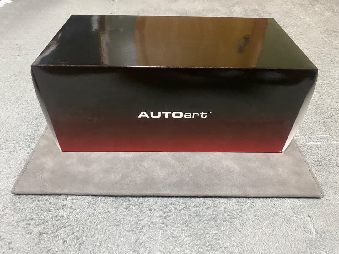 ぶ*ぃ様 (希少品)AUTOart 1/18 シボレー コルベット C7.R ホ