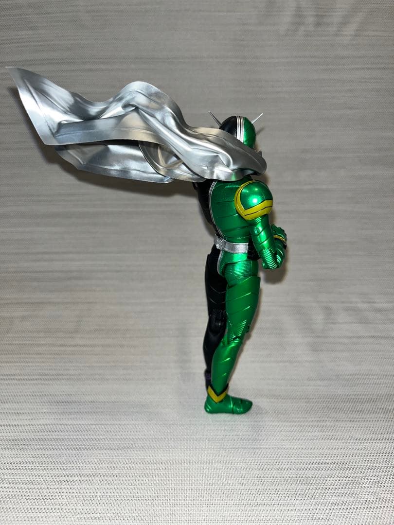 S.H.フィギュアーツ(真骨彫製法)仮面ライダーW サイクロンジョーカー風都探偵