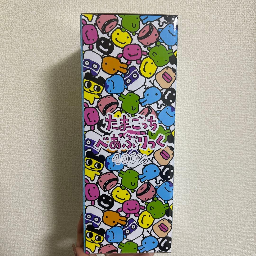 ベアブリック400%　大たまごっち展
