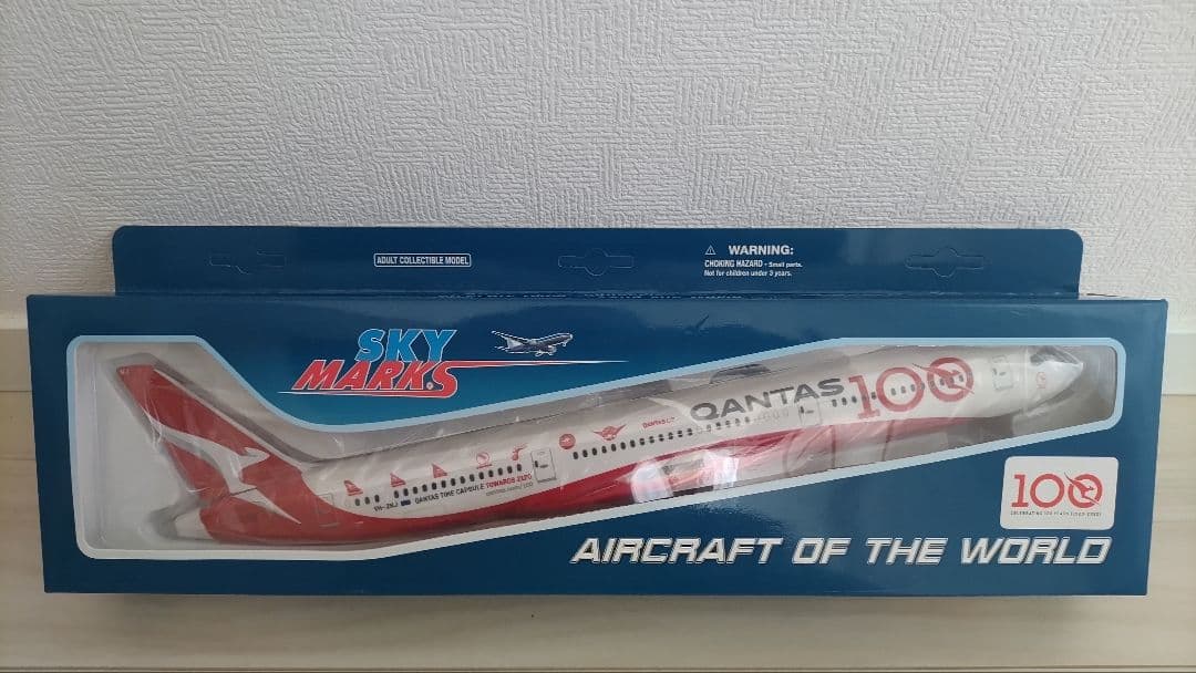 SKY MARKS QANTAS 100 模型　1/200