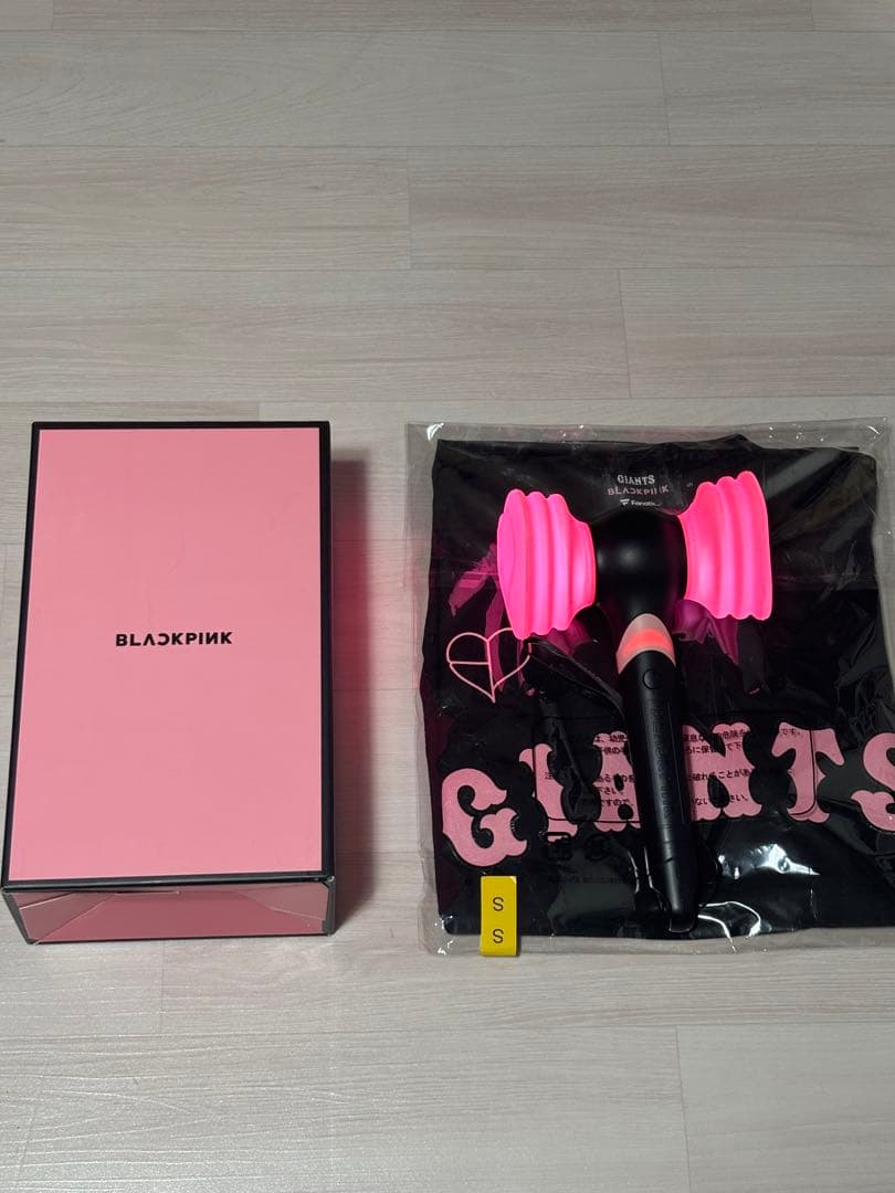 BLACKPINK ペンライト&Tシャツセット Sサイズ