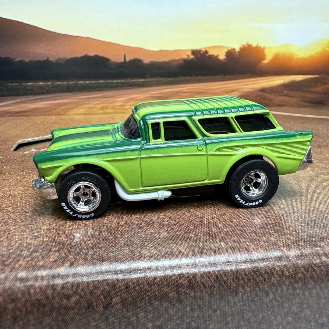 57 Chevy Nomad 激レアカラー復刻車カスタム☆HOスロットカー