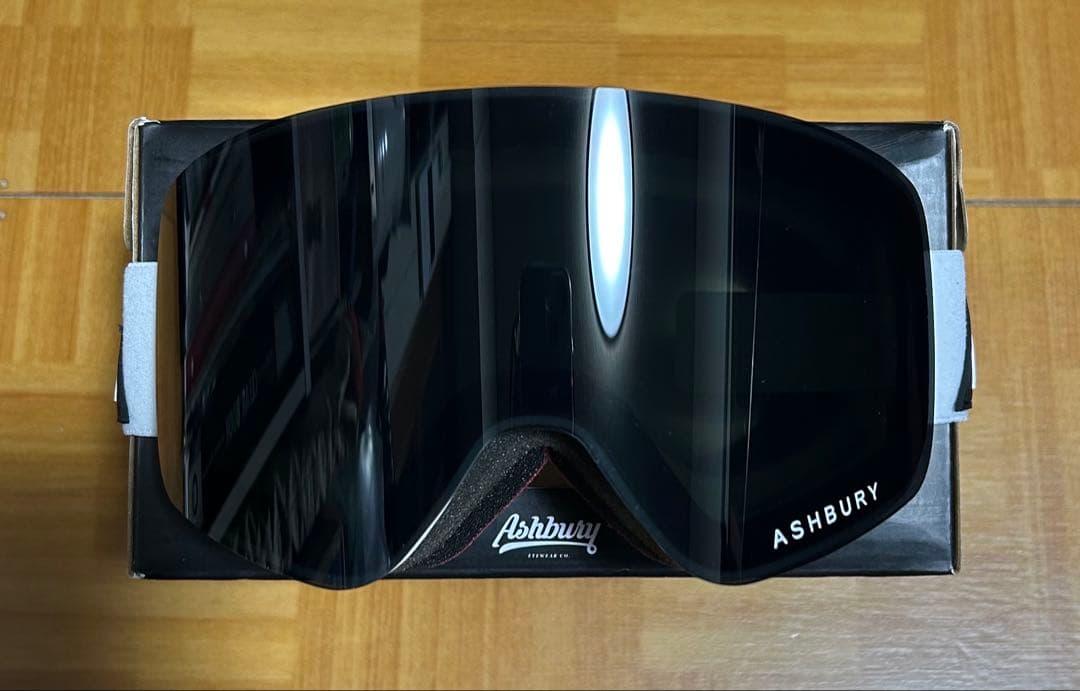 新品未使用ASHBURY SONIC WHITE TRIANGLEスペアレンズ付
