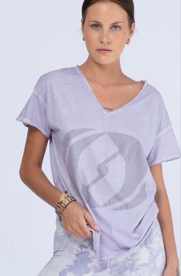 サルセーション　ＶネックＴシャツ　Ｓサイズ