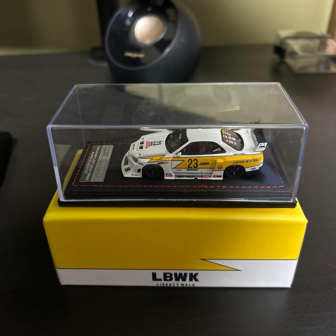 LBWK Nissan Skyline ER34 1/64 ミニカー