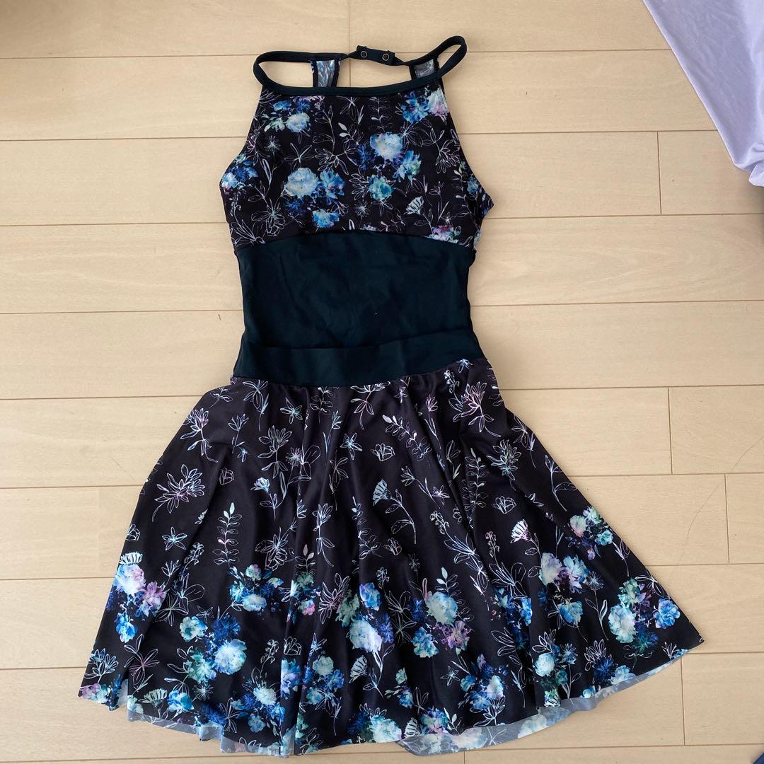 チャコット　お花柄がとってもおしゃれ　レオタード　スカート　セット