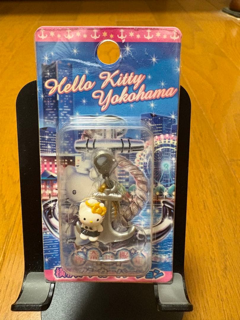 ご当地キティ　ファスナーマスコット　みつばち　パンダ　バルーン　横須賀