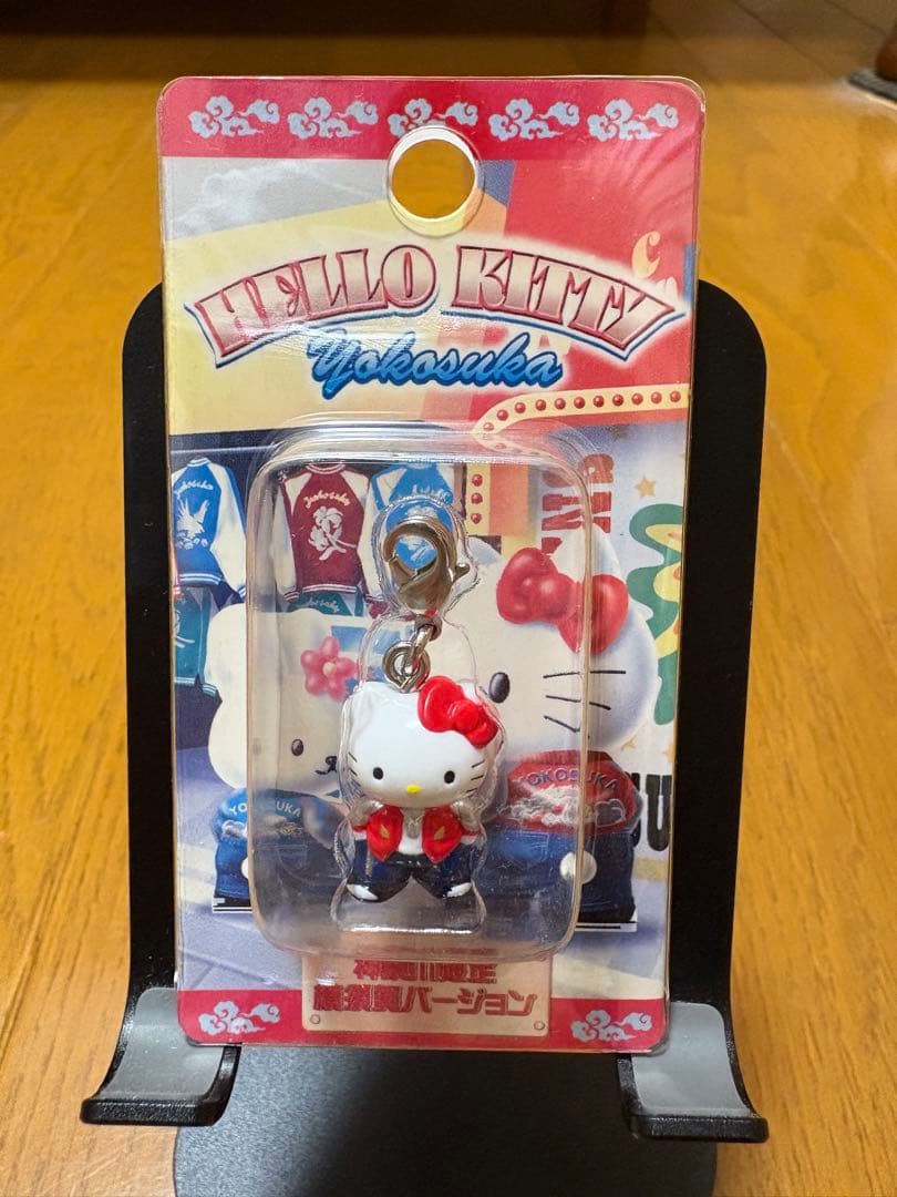 ご当地キティ　ファスナーマスコット　みつばち　パンダ　バルーン　横須賀