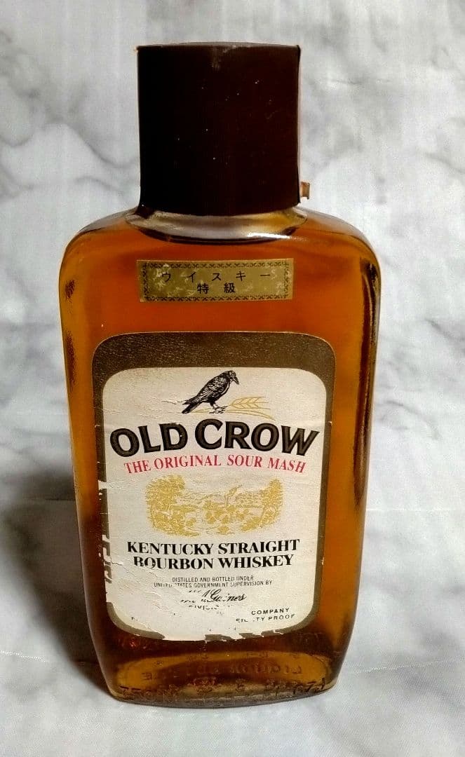 オールドクロウトラベラー　バーボンウイスキー750ml【古酒・未開栓】
