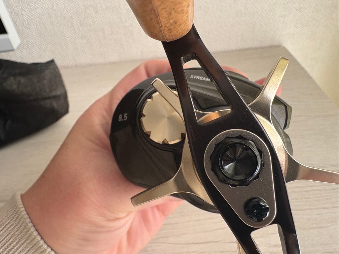 リール Silver Creek AIR TW STREAM CUSTOM 8.5R