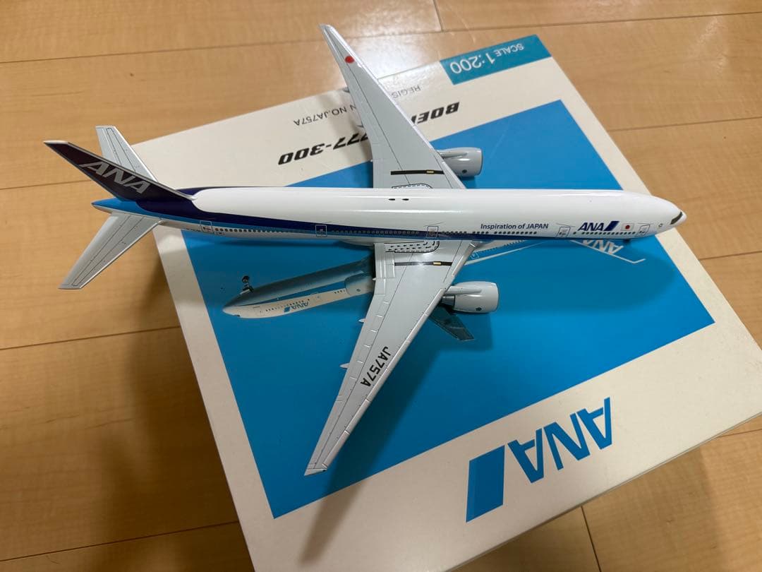 全日空商事B777-300 JA757A1:200