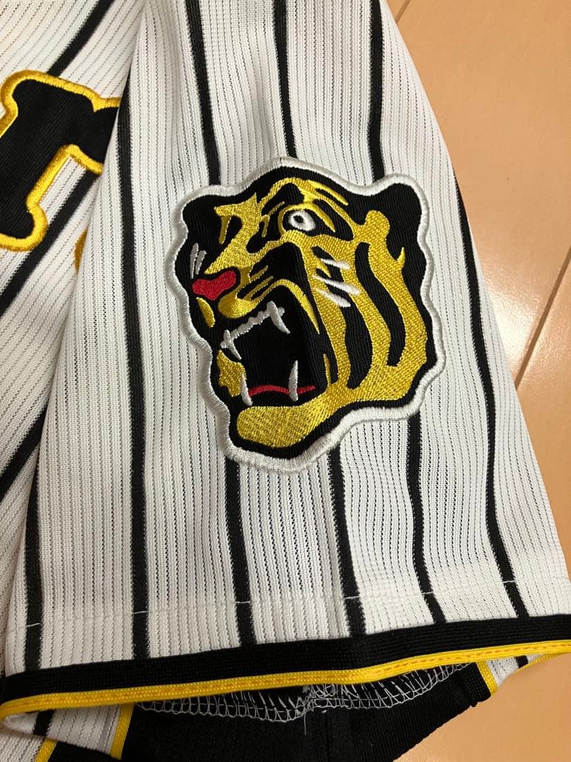 鳥谷敬　ユニフォーム　阪神タイガース　当時　シャープ産業　ミズノ　WBC M