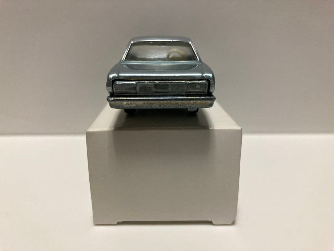トミカ　日本製　クラウン　スーパーデラックス　1Aホイール　メタブルー