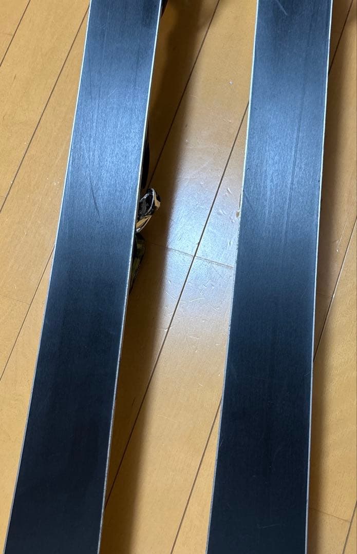 最お値下げ！ATOMICＤ2 DEMO VIRIOFLEX164cm とストック