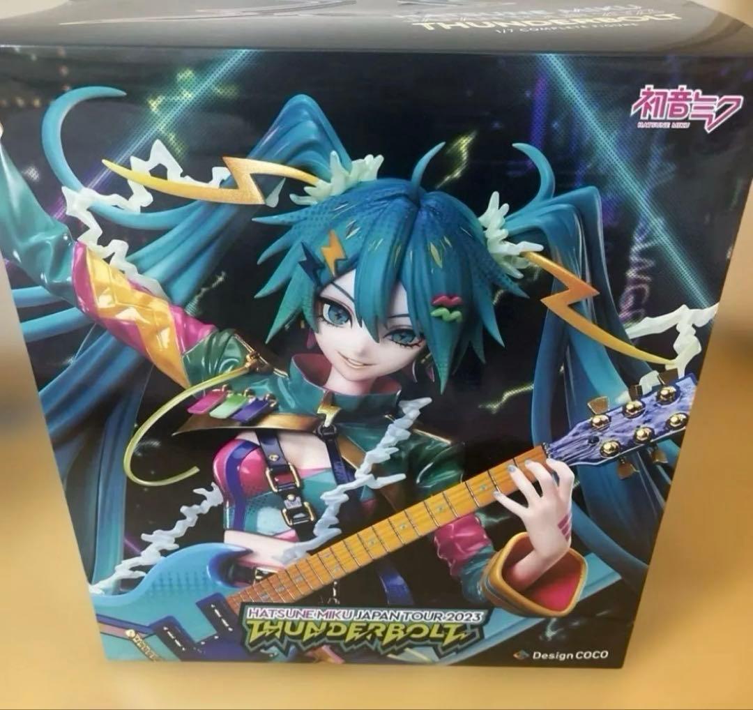初音ミク Thunderbolt 1/7スケールフィギュア