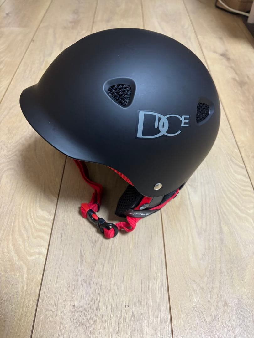 DICE マットブラック ヘルメット