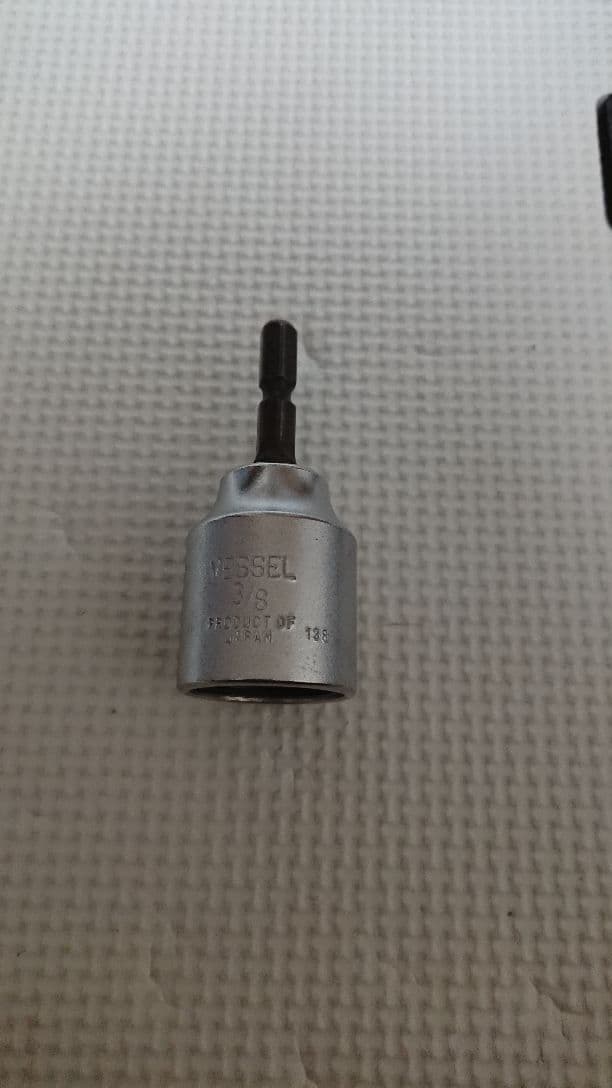 今出品している電動工具4台と付属品セット