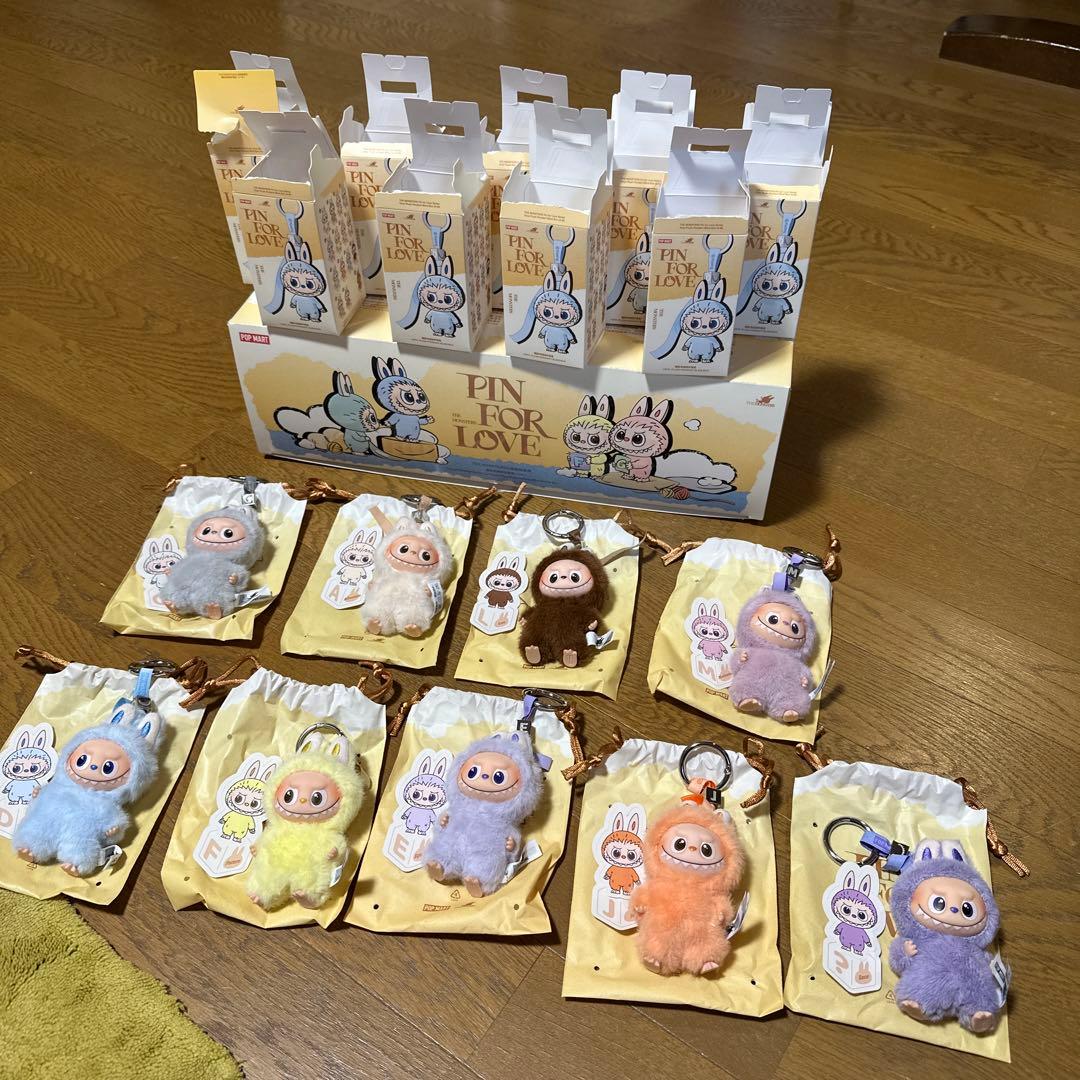 最終売り切り価格　PIN FOR LOVE 10個