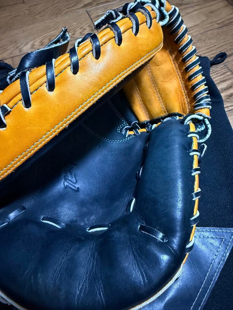 【美品】ミズノ グローバルエリートオーダー 軟式キャッチャーミット