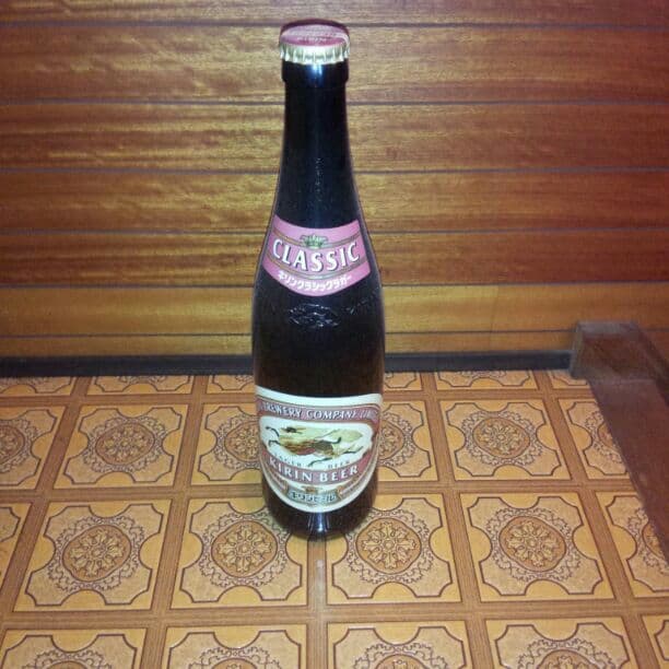 ビールビンフィギュア　プラスチック　フィギュア