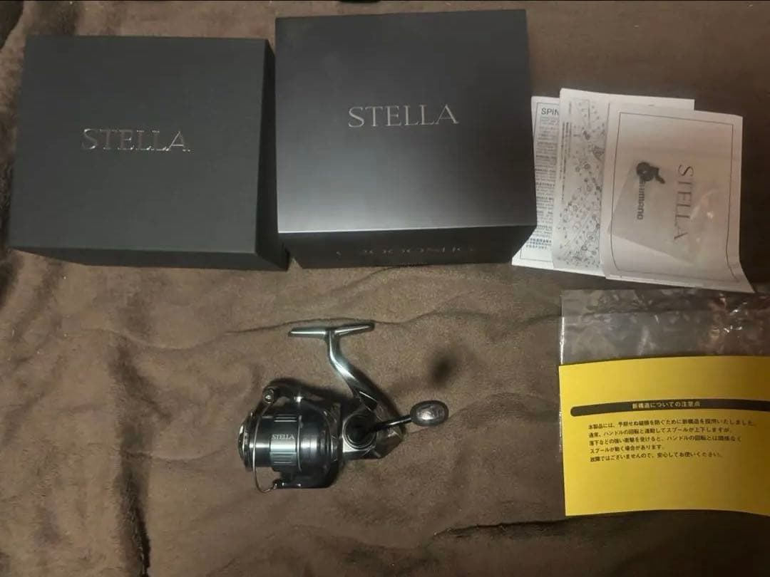 シマノ　22STELLA シマノ　ステラ　2000SHG （ケースなし）
