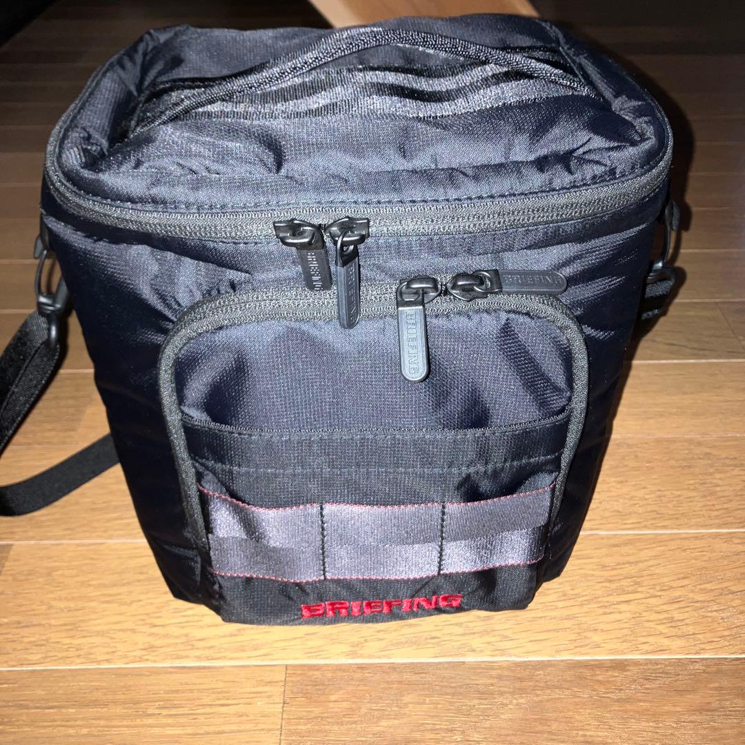 超美品 ブリーフィング ゴルフ BRIEFING Mサイズ クーラーボックス