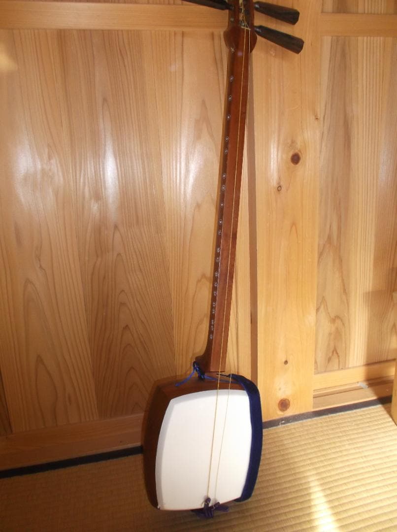 日本伝統　和楽器　三味線 3弦 木製 練習用　楽器　趣味　匿名配送