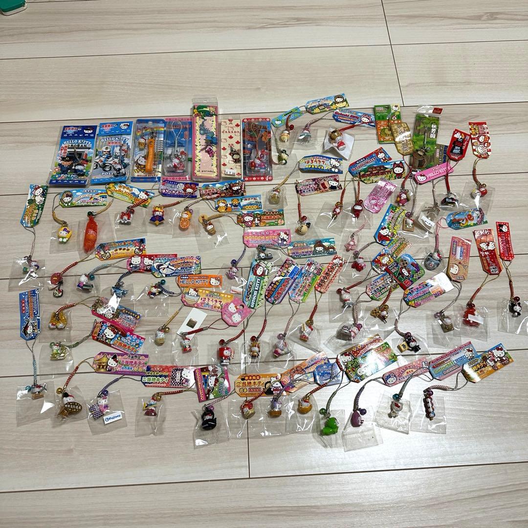 ご当地キティー　 ストラップ 55個セット