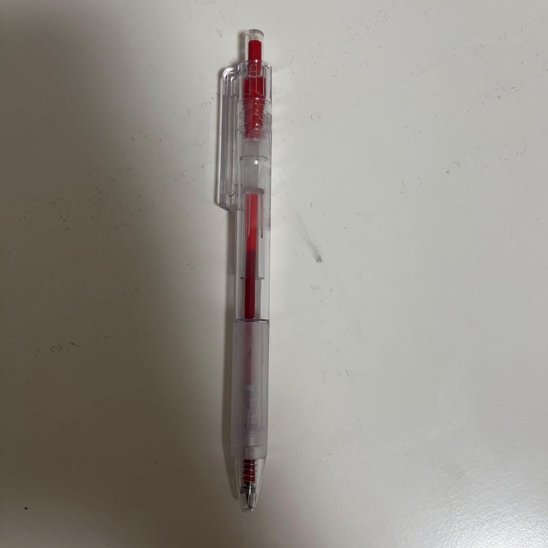一回使ったボールペン（赤）