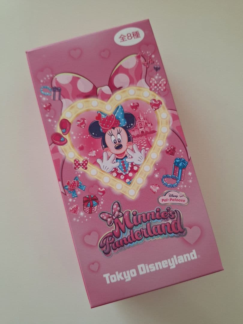 【新品】ディズニーパルパルーザミニーのファンダーランド　ワッペンアクセサリー8種