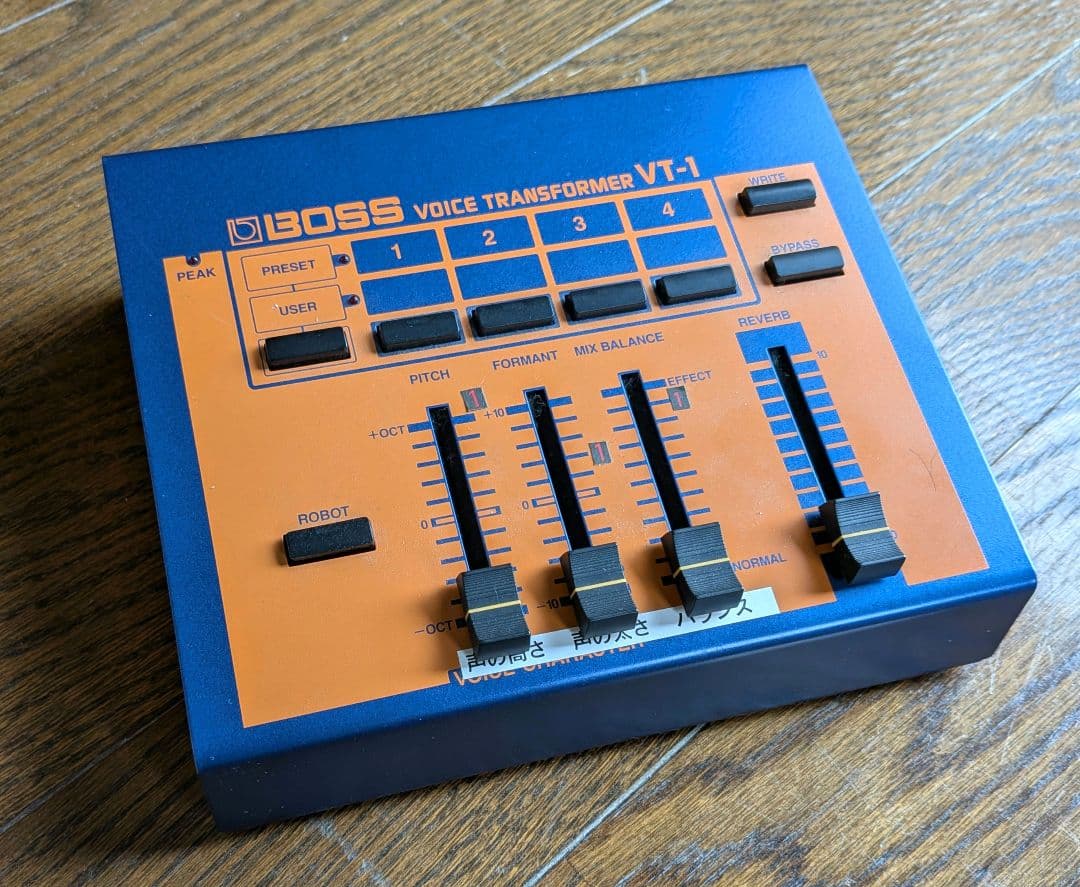 BOSS VT-1 voice transformer（ボイスチェンジャー）