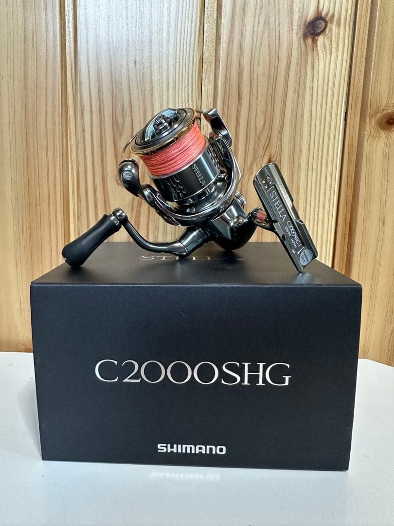 シマノ　リール　18ステラ c2000shg